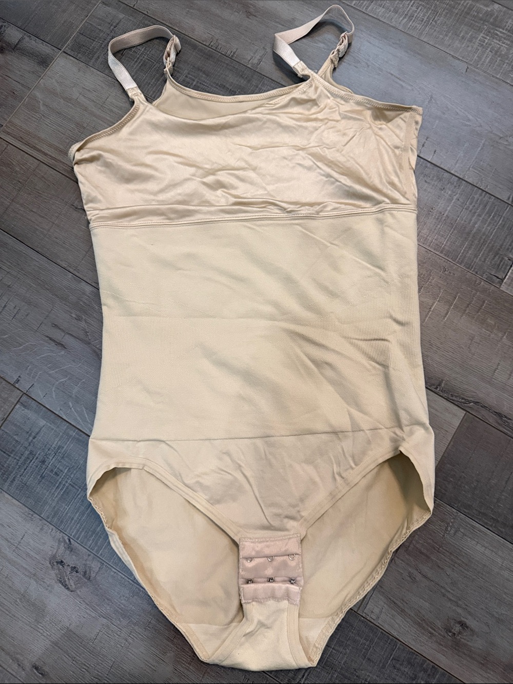 Maidenform Cream Shaping Bodysuit with Adjustable Straps